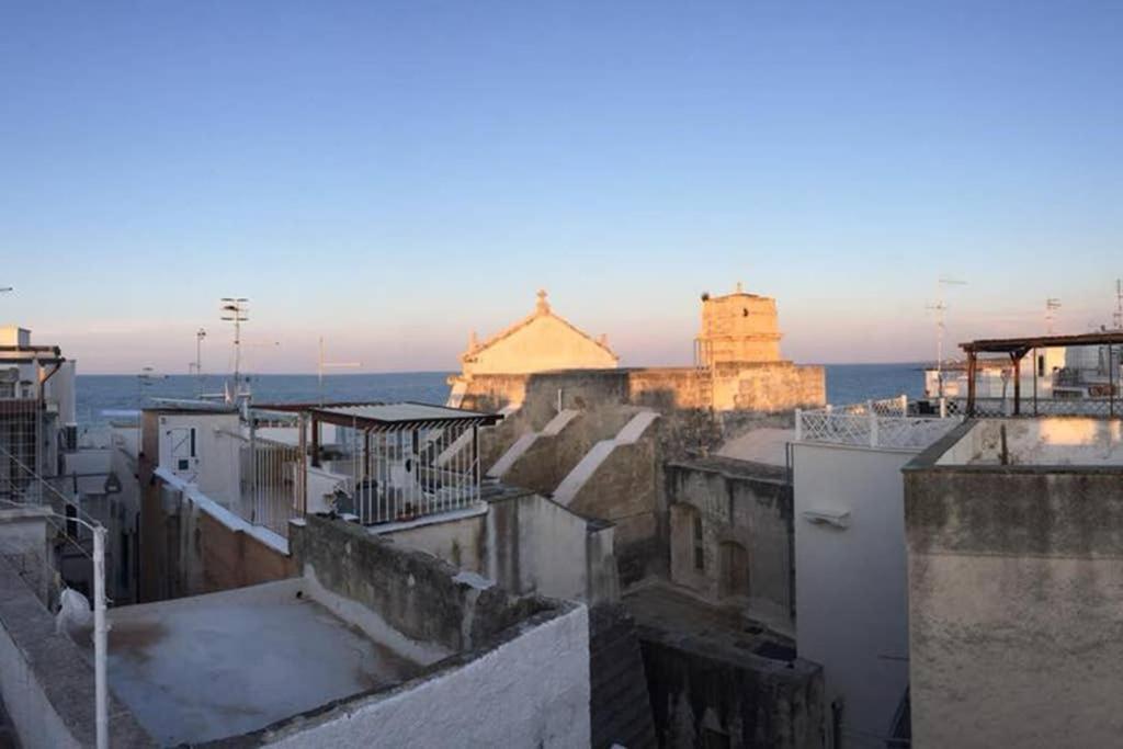 Historic Apartment In Centre Of City 100M To Sea 莫诺波利 外观 照片