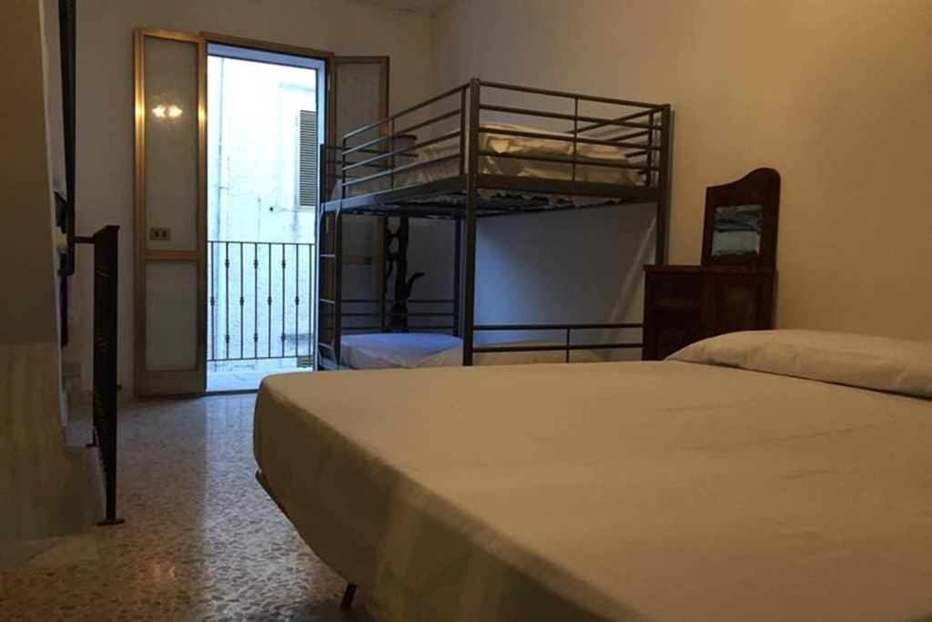 Historic Apartment In Centre Of City 100M To Sea 莫诺波利 外观 照片